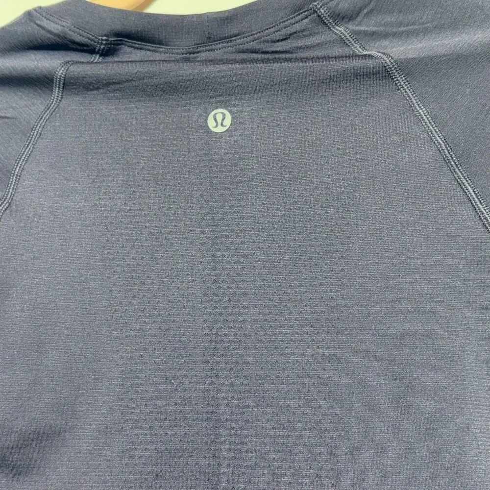 lululemon Swiftly Tech Long Sleeve Shirt 2.0 Womens 2 Purple Thumbholes XXS